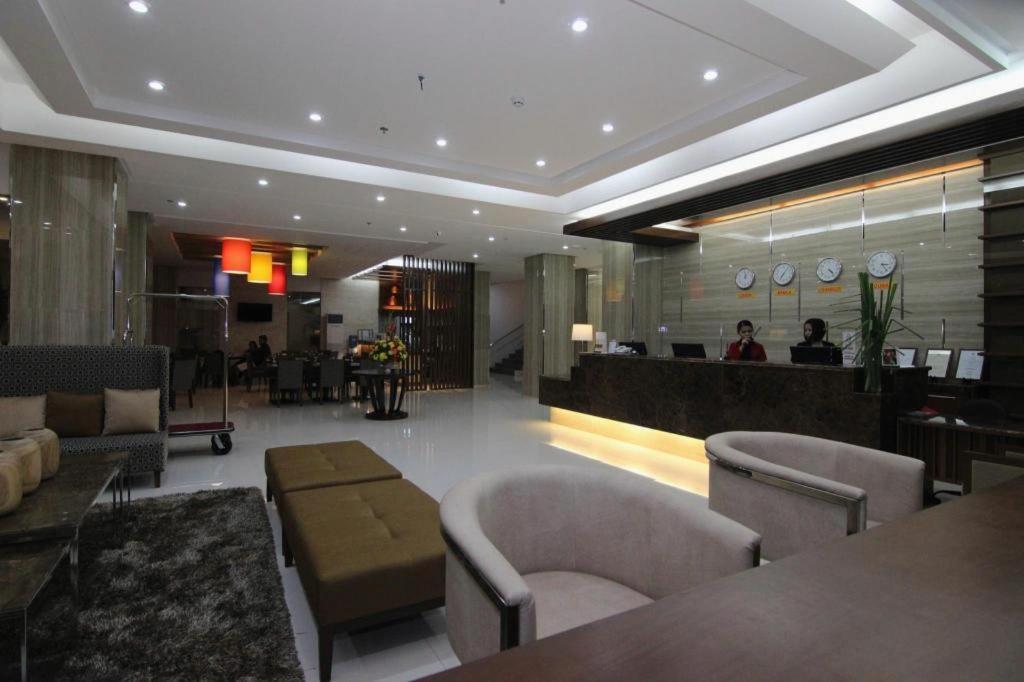 District 21 Hotel Iloilo City Exteriér fotografie