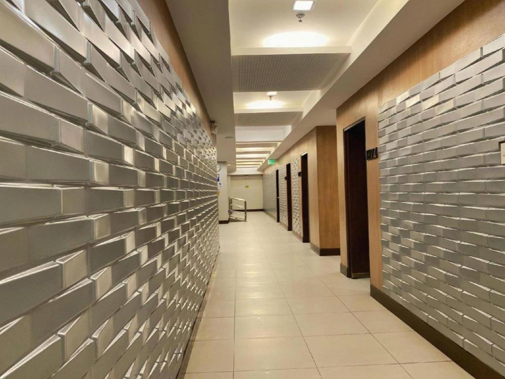 District 21 Hotel Iloilo City Exteriér fotografie