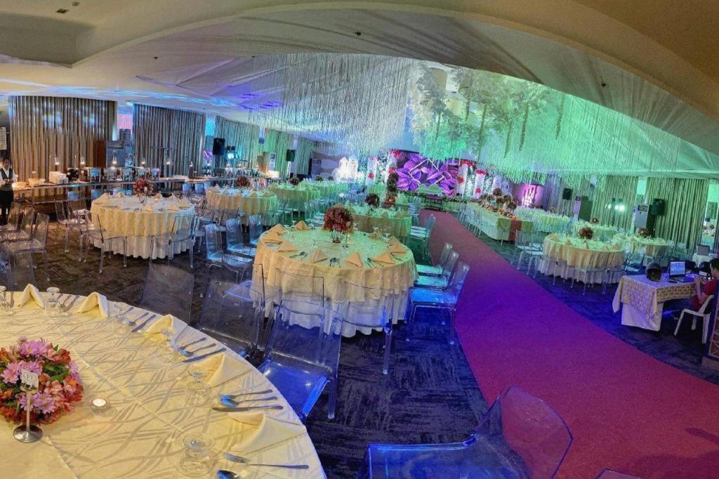 District 21 Hotel Iloilo City Exteriér fotografie