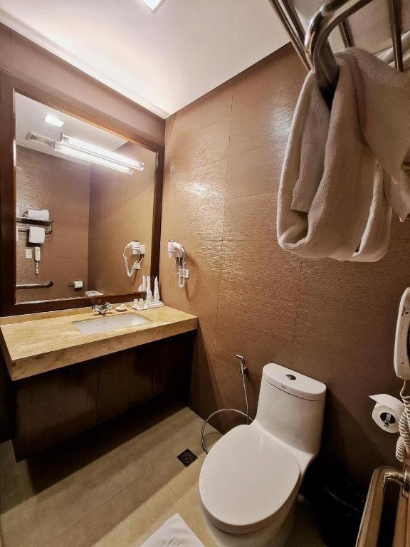 District 21 Hotel Iloilo City Exteriér fotografie