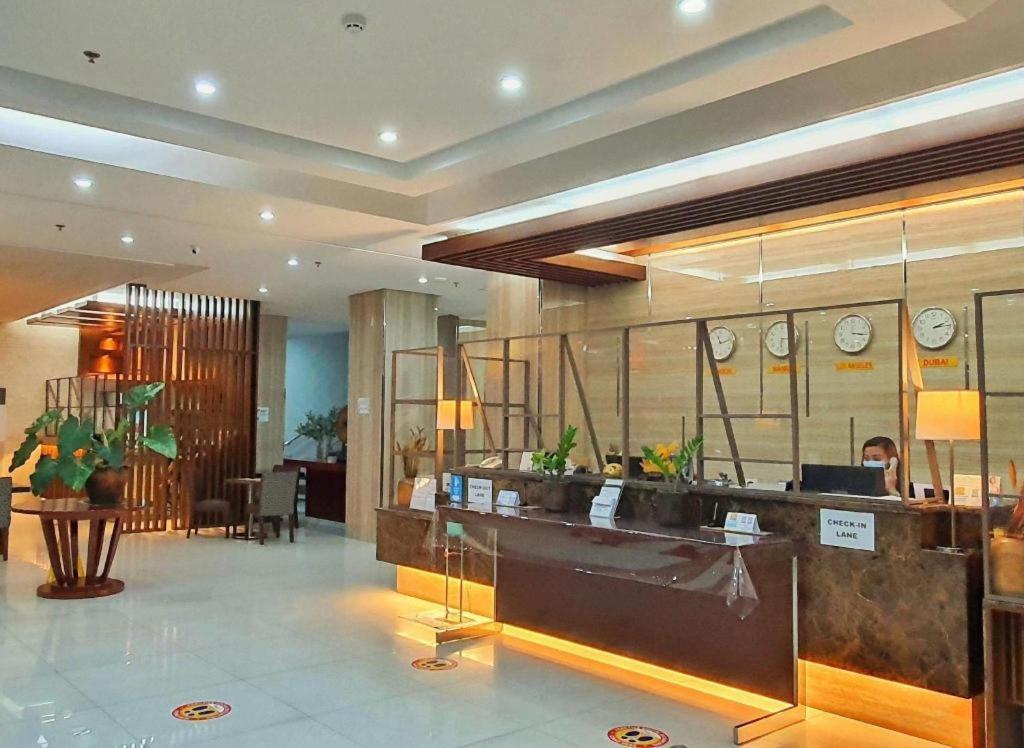 District 21 Hotel Iloilo City Exteriér fotografie